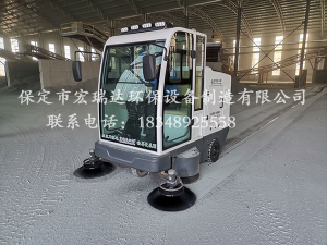 河北宏瑞达工业清扫车2100在安徽阜阳水泥厂上岗