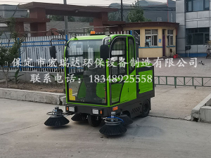 保定宏瑞达电动清扫车在山东淄博水泥厂上岗